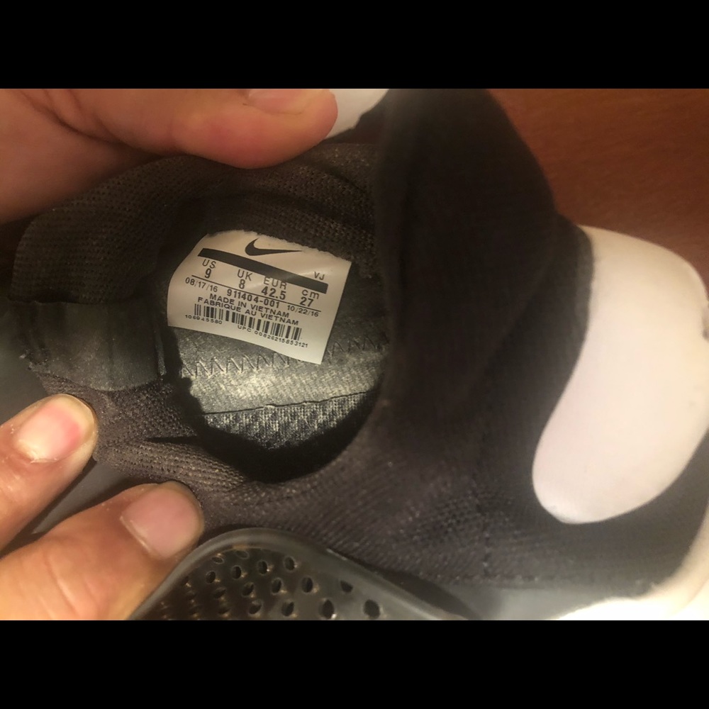Sneakers